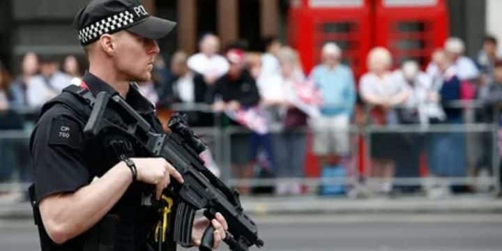Patrolling Features in London | Manchester | UK | England